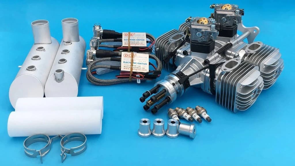 DLE 120T4 Four Cylinder Gasoline Engine — view 1