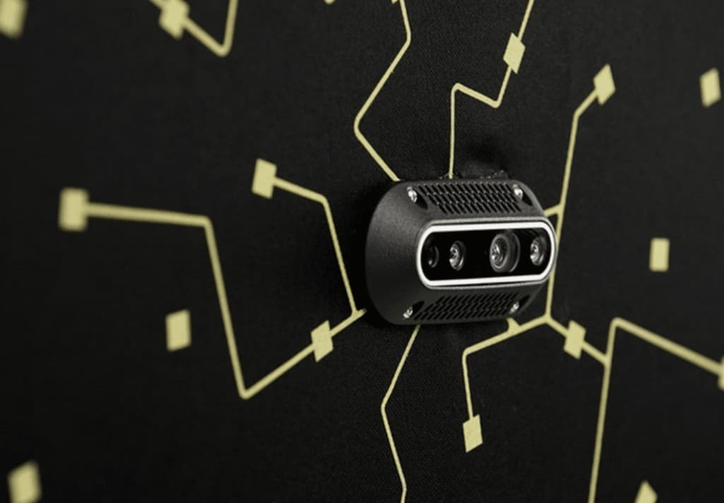 FlySpark 360° Acoustic Drone Detection System | 3-Array 64-Channel Passive UAV Sound Detection Platform with AI Voiceprint Recognition — view 3